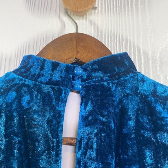 BeBop - Blue Velvet Short Long Sleeve Romper Size XS - Picture 9 of 10